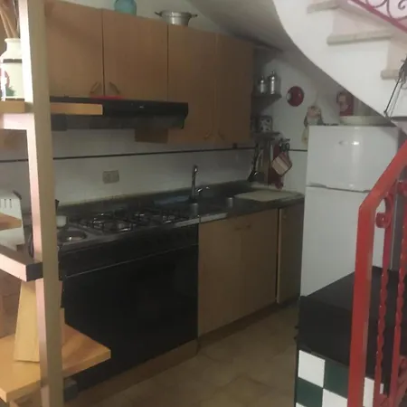 La Casa In Sila Di Romeo E Zietta Serrisi